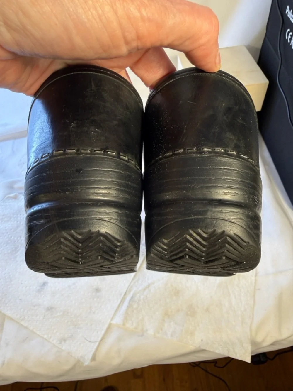 DANSKO BLACK LEATHER PROFESSIONAL CLOGS SIZE EU 38 or 7.5-8 - Picture 10 of 15